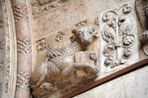 Duomo di Verona - sculpture