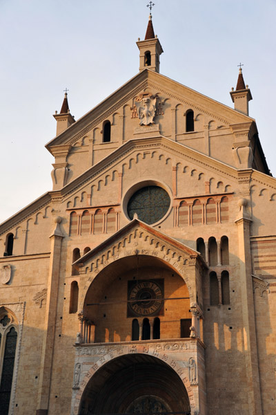 Duomo di Verona - Romanesque with Baroque additions