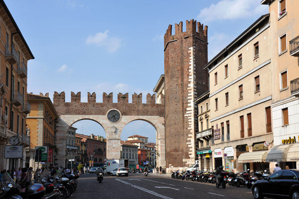 Portoni della Br - Corso Porta Nuova