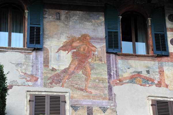 Faade frescoes, Piazza della Erbe, Verona