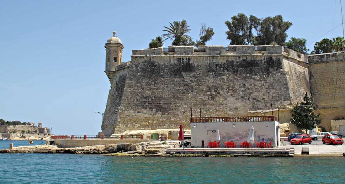 G10_0054A.jpg Fort Saint Michael & Vedette lookout - Senglea, Grand Harbour, Valletta -  A Santillo 2009