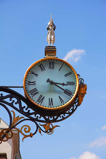IMG_3448.jpg Little Admiral clock - Church of St-Martin-le-Grand, Coney Street, York -  A Santillo 2011