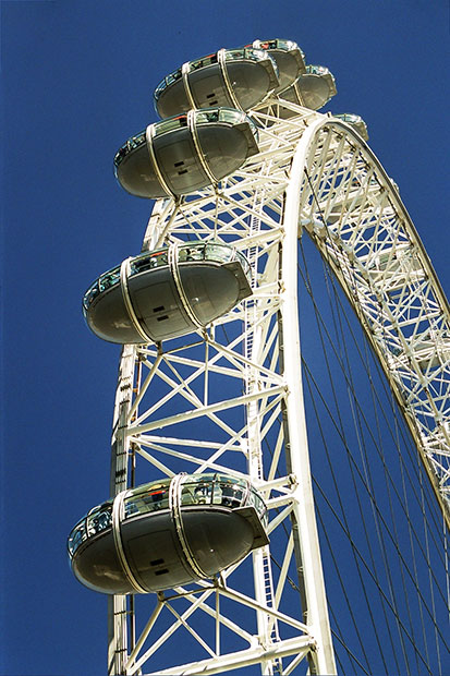 0020.jpg The London Eye - London -  A Santillo 2003