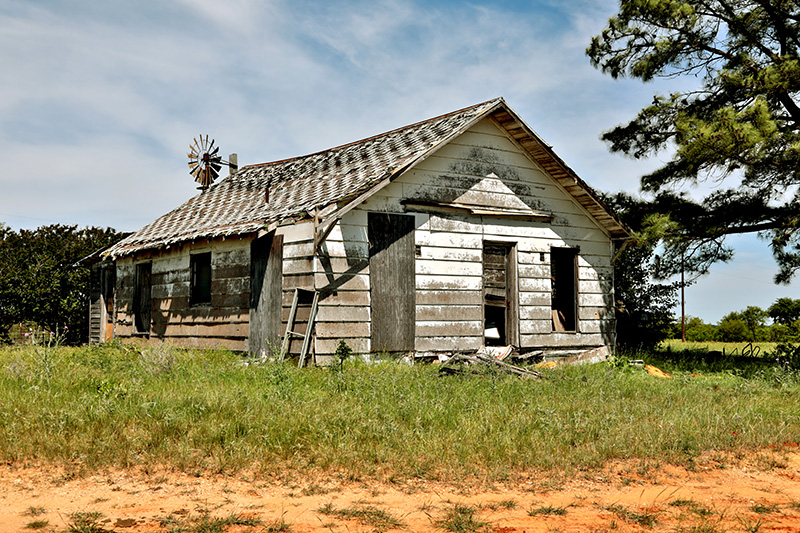 Abandoned Farmhouse
