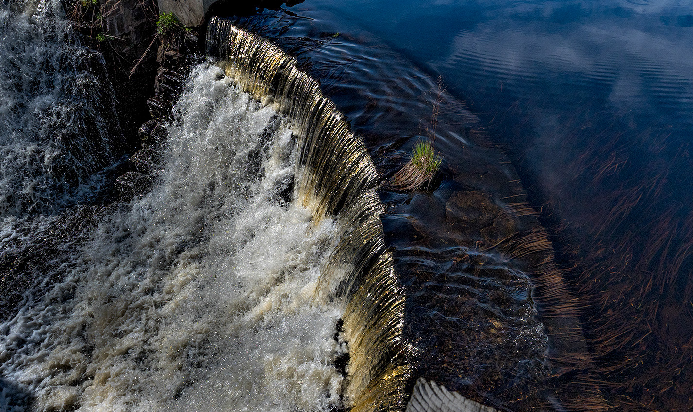 Waterfall/Dam - Schreeder Pond
