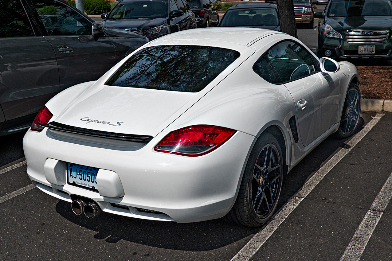Porsche Cayman S (mid-engine)