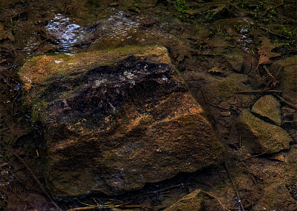 rock underwater