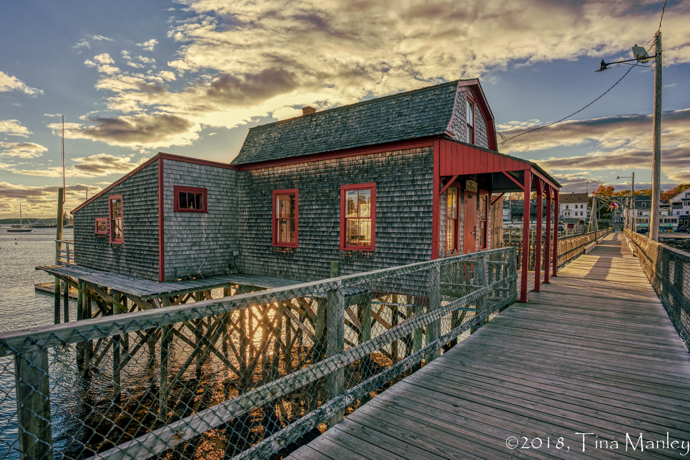 Bridge House, Shadow Side