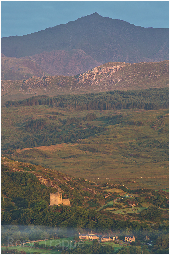 Snowdon with Dolwyddelan castle in the foreground