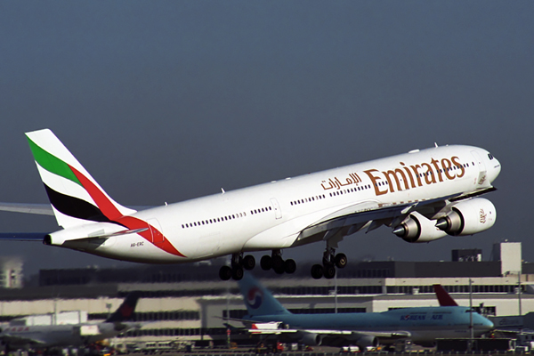 EMIRATES AIRBUS A340 500 SYD RF 1827 28.jpg