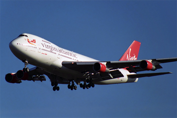 VIRGIN ATLANTIC BOEING 747 200 LHR RF 1076 31.jpg