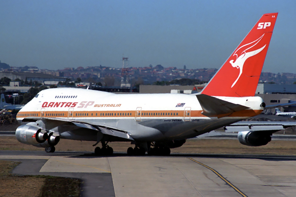 QANTAS BOEING 747SP SYD RF 073 3.jpg