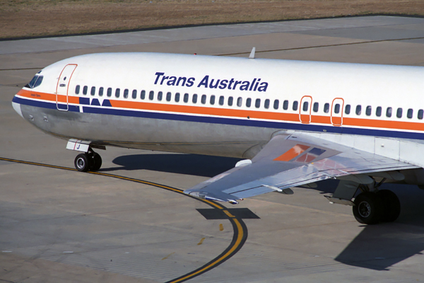 TRANS AUSTRALIA BOEING 727 200 MEL RF 126 27.jpg