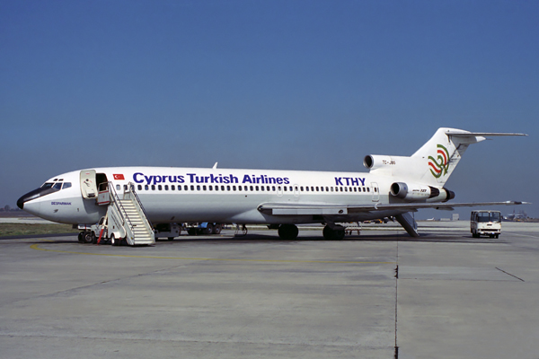 CYPRUS TURKISH AIRLINES BOEING 727 200 IST RF 323 23.jpg
