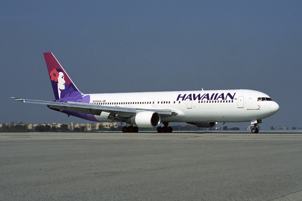 HAWAIIAN BOEING 767 300 LAX RF 1750 6.jpg