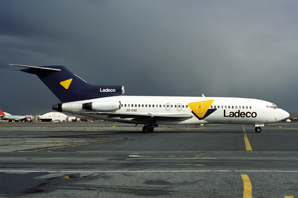 LADECO BOEING 727 100F JFK RF 348 20.jpg