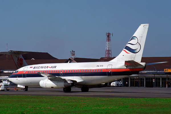 BATAVIA AIR BOEING 737 200 SUB RF 1838 30.jpg