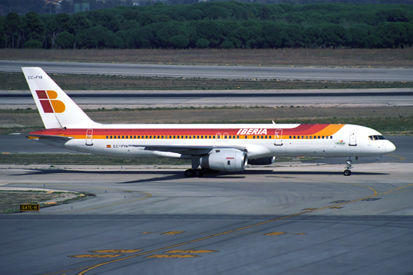 IBERIA BOEING 757 200 MAD RF 1171 1.jpg