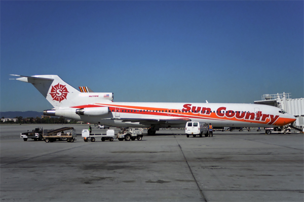 SUN COUNTRY BOEING 727 200 LAX RF 1509 30.jpg