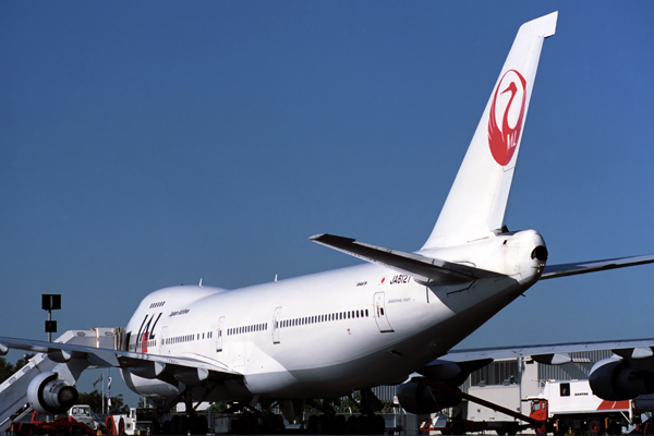 JAL BOEING 747 200 BNE RF 792 20.jpg