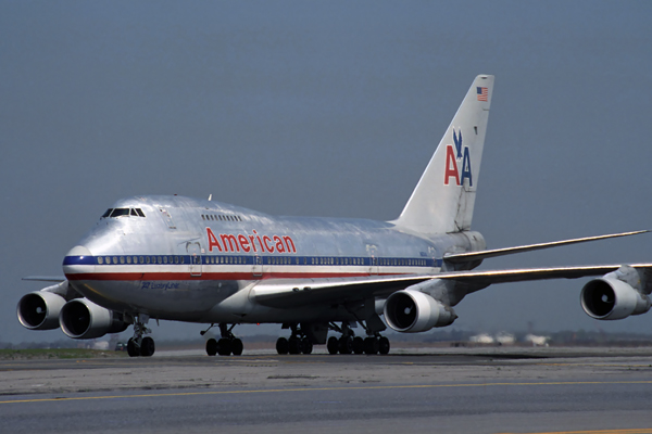 AMERICAN BOEING 747SP JFK RF 547 19.jpg