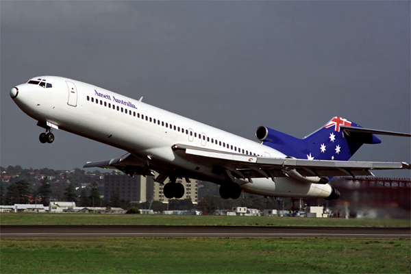 ANSETT AUSTRALIA BOEING 727 200 SYD 379 22.jpg