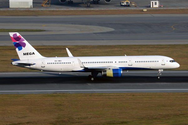 MEGA MALDIVES BOEING 757 200 HKG RF 5K5A8323.jpg