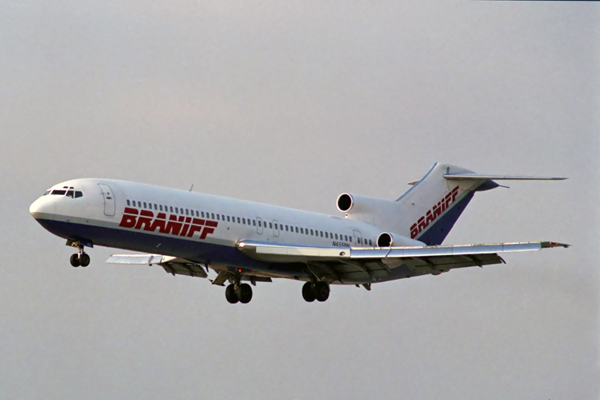 BRANIFF BOEING 727 200 LAX RF 204 36.jpg
