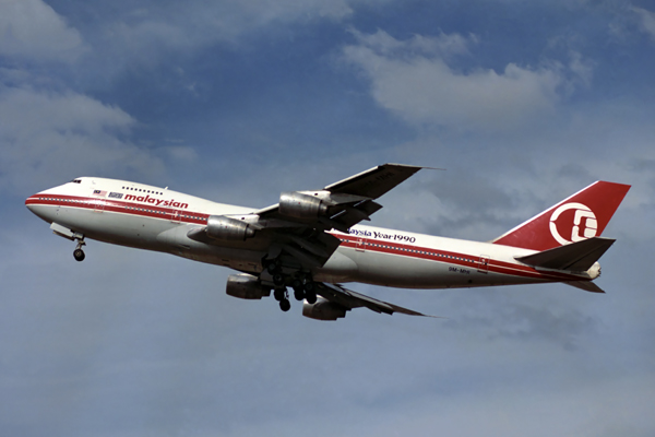 MALAYSIAN BOEING 747 200 SYD RF 295 25.jpg