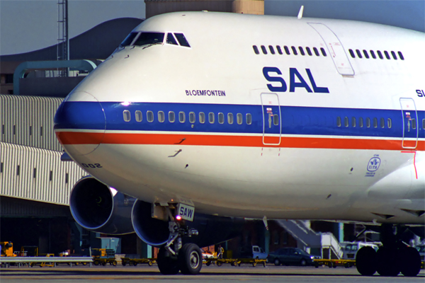 SOUTH AFRICAN BOEING 747 300 JNB RF 1059 29.jpg