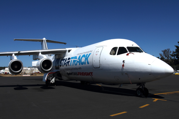 QANTAS FREIGHT STARTRACK BAE 146 300QT HBA RF IMG_2522.jpg