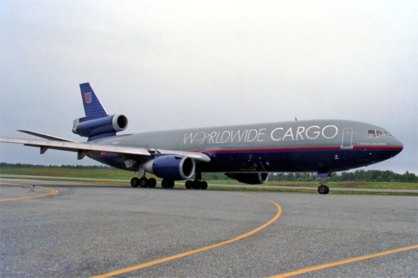 UNITED WORLDWIDE CARGO DC10 30F ANC RF 1270 36.jpg