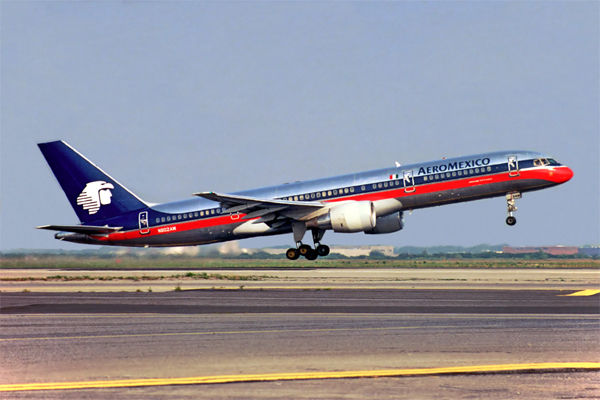 AERO MEXICO BOEING 757 200 JFK RF 1279 4.jpg