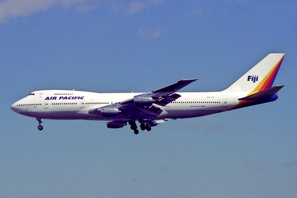 AIR PACIFIC BOEING 747 200 SYD RF 1357 35.jpg