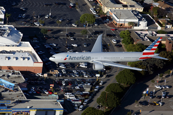 AMERICAN BOEING 777 300ER LAX RF 5K5A7649.jpg