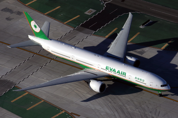 EVA AIR BOEING 777 300ER LAX RF 5K5A7439.jpg
