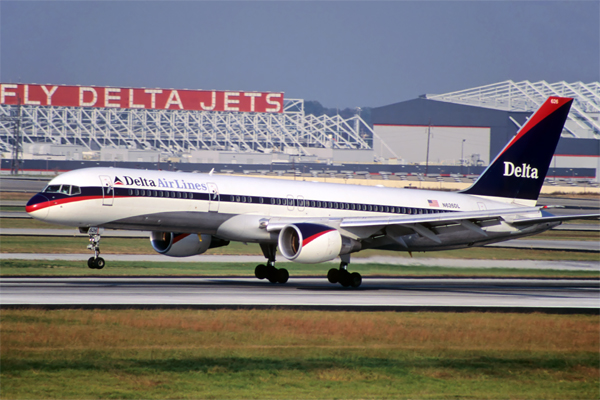 DELTA BOEING 757 200 ATL RF V4344.jpg