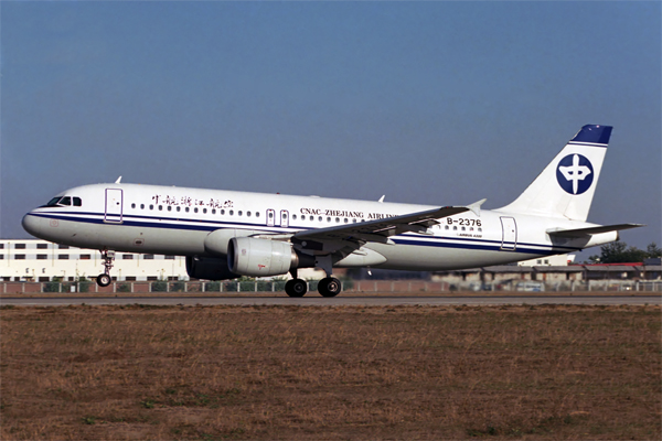 CNAC ZHEIJANG AIRLINES AIRBUS A320 BJS RF 1421 2.jpg