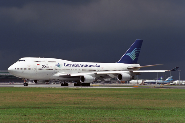 GARUDA INDONESIA BOEING 747 400 SIN RF 1414 17.jpg