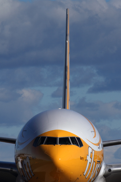 SCOOT BOEING 777 200 SYD RF IMG_3804.jpg