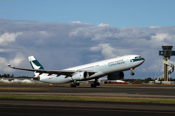 CATHAY PACIFIC AIRBUS A330 300 SYD RF IMG_3948.jpg