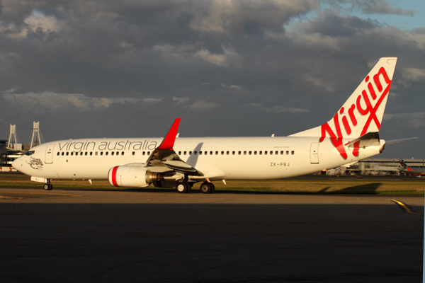 VIRGIN AUSTRALIA BOEING 737 800 SYD RF IMG_4033.jpg