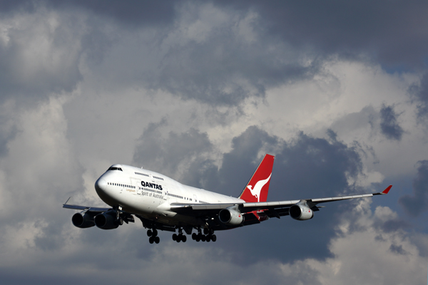 QANTAS BOEING 747 400 JNB RF 5K5A0588.jpg