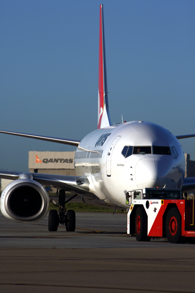 QANTAS BOEING 737 800 BNE RF 5K5A7367.jpg