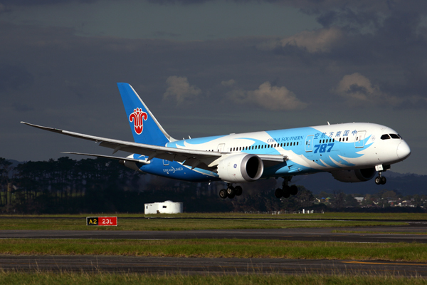 CHINA SOUTHERN BOEING 787 8 AKL RF 5K5A8229.jpg