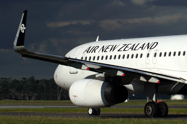 AIR NEW ZEALAND AIRBUS A320 AKL RF 5K5A8281.jpg
