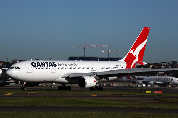 QANTAS AIRBUS A330 200 SYD RF 5K5A8478.jpg