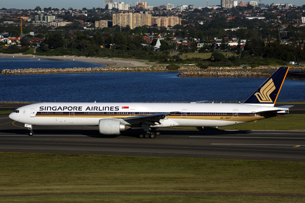 SINGAPORE AIRLINES BOEING 77 300ER SYD RF 5K5A8427.jpg