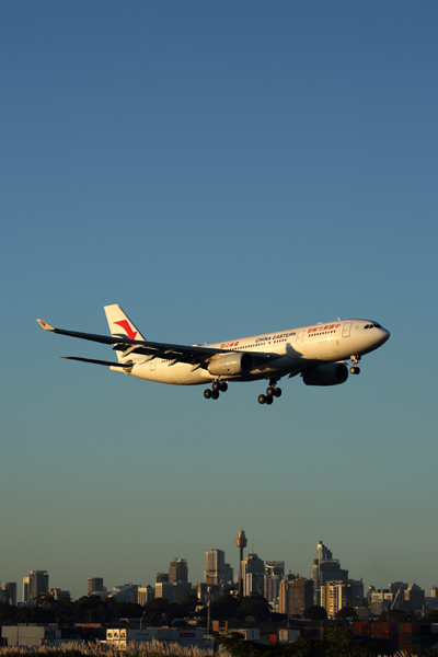 CHINA EASTERN AIRBUS A330 200 SYD RF 5K5A8582.jpg