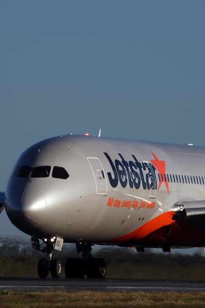 JETSTAR BOEING 7878 8 BNE RF 5K5A7646.jpg